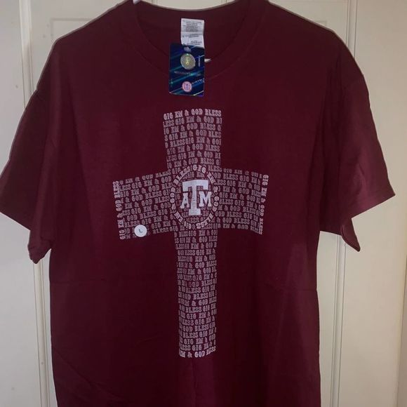 Nobrand Tops - Texas A&M aggies ladies T-shirt sz L NWT